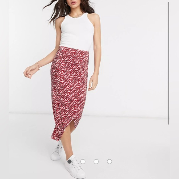 NWOT - ASOS DESIGN Plisse Polka Dot Wrap Midi Skirt - Red - Size 6 - Picture 3 of 9